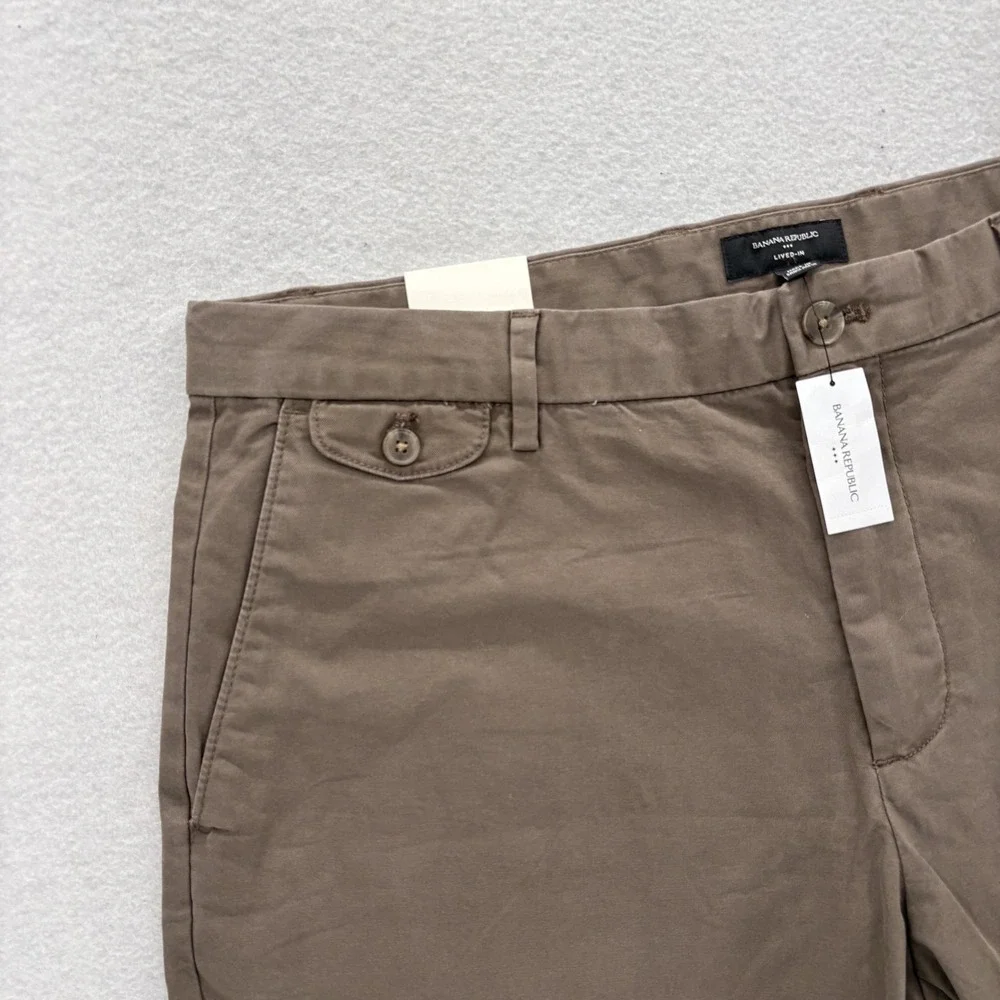 Banana Republic Lived-In Shorts Mens 38 Brown Chino Flat Front Stretch 9